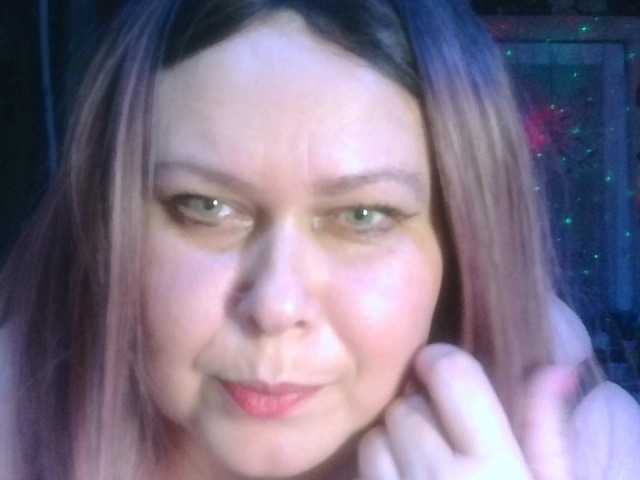 CharleeKendall's BongaCams show and profile