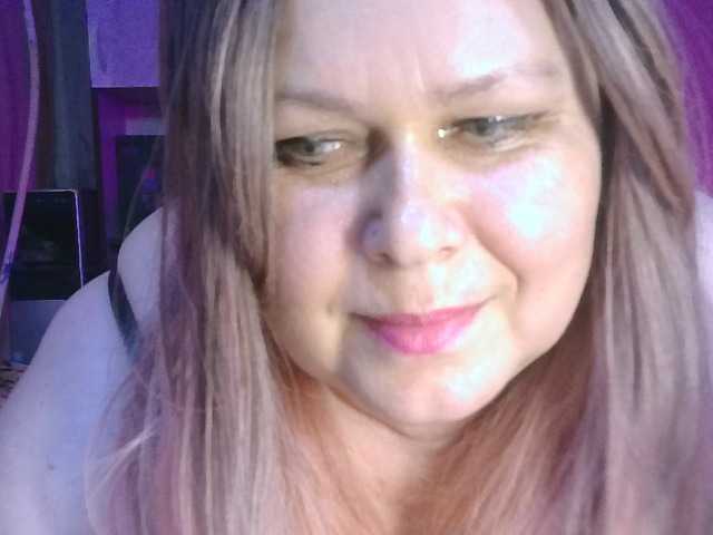 CharleeKendall live cam on BongaCams