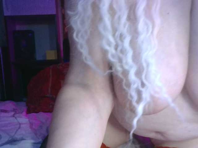 CharleeKendall live webcam show