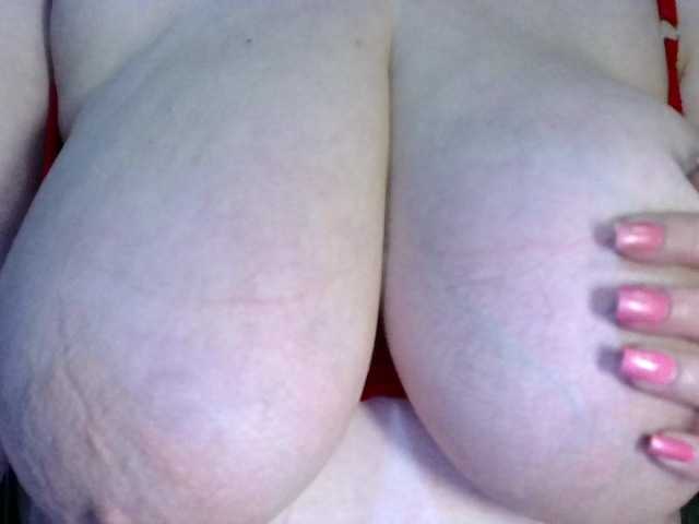 CharleeKendall live cam