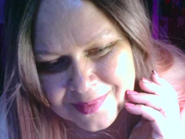 CharleeKendall live cam on BongaCams
