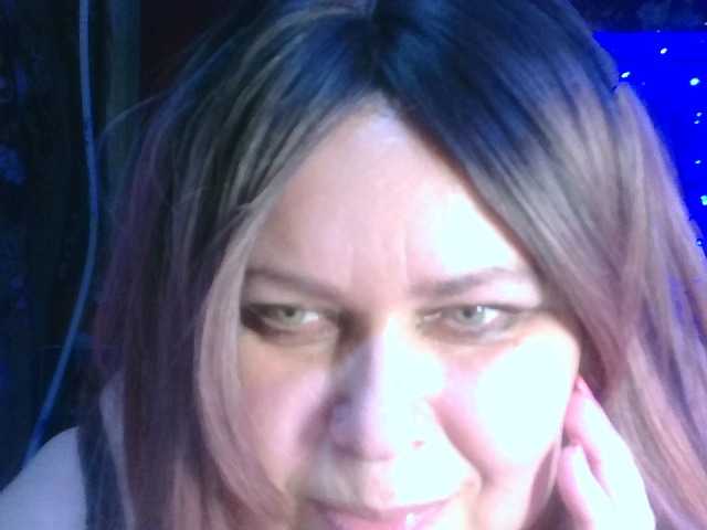 CharleeKendall webcam