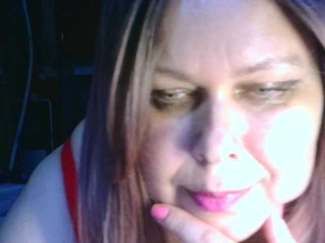 CharleeKendall live cam