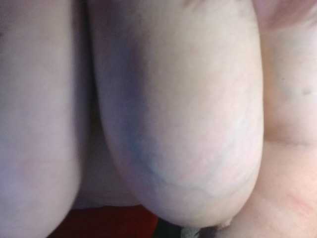 CharleeKendall live cam on BongaCams