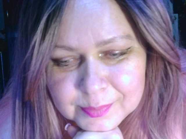 CharleeKendall live cam on BongaCams