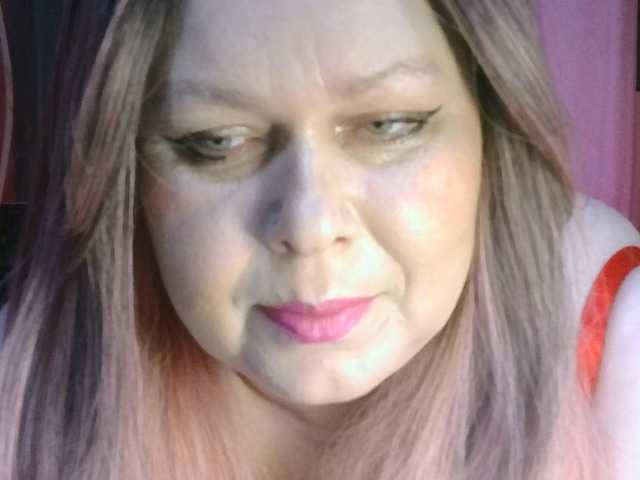 CharleeKendall live cam on BongaCams