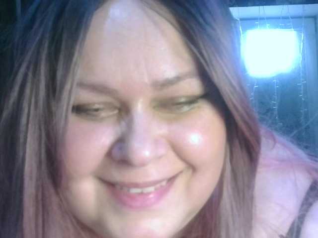 CharleeKendall's BongaCams show and profile