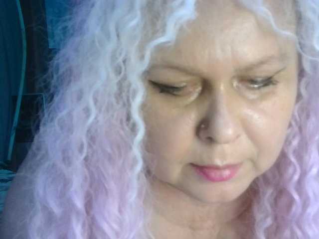 CharleeKendall live cam on BongaCams