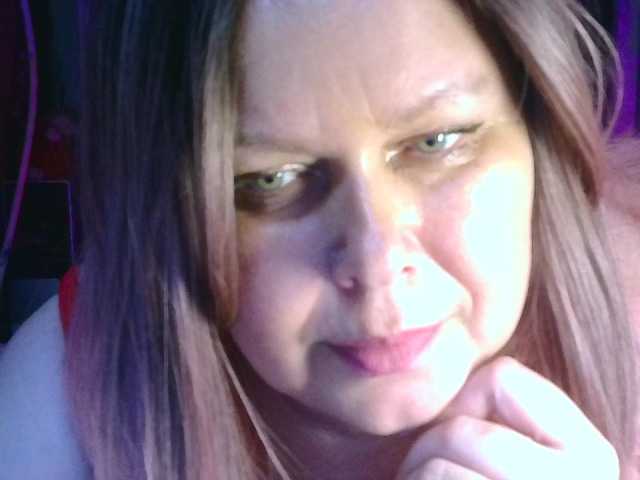 CharleeKendall live cam on BongaCams