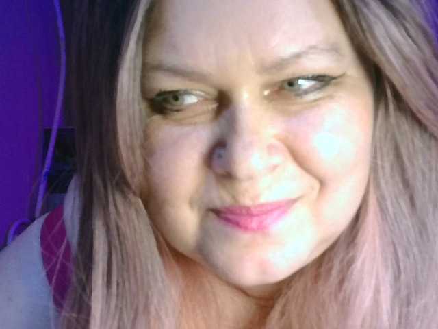 CharleeKendall live cam on BongaCams