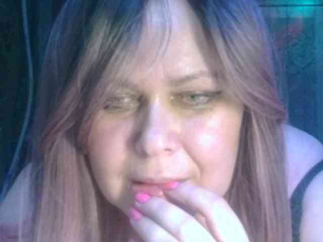 CharleeKendall webcam