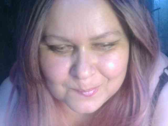 CharleeKendall webcam