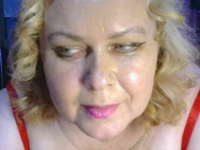 CharleeKendall webcam