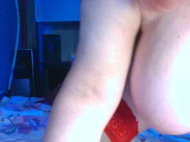CharleeKendall webcam
