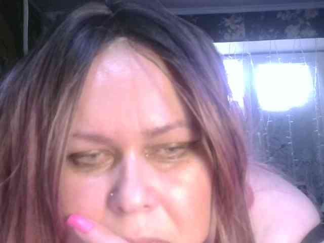 CharleeKendall webcam