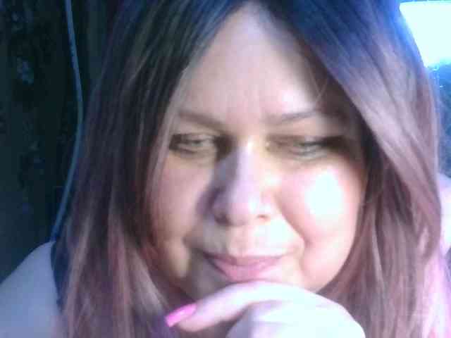 CharleeKendall webcam