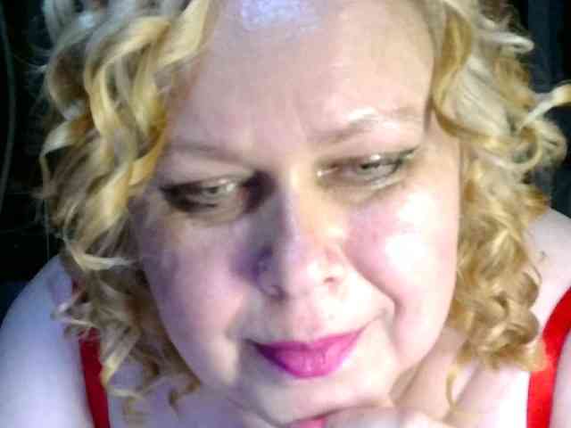 CharleeKendall webcam