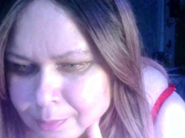 CharleeKendall webcam