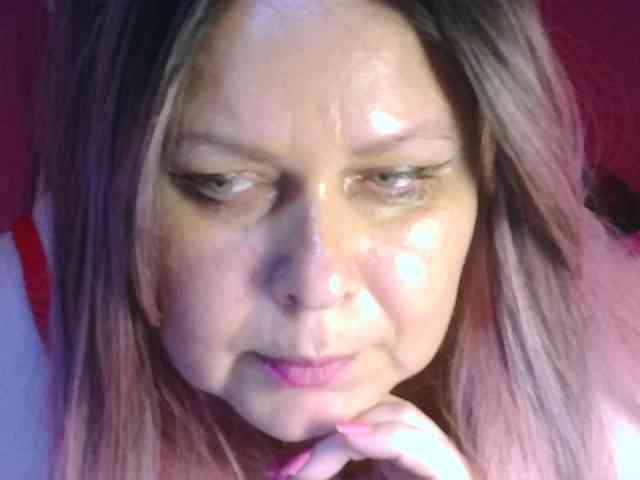 CharleeKendall webcam