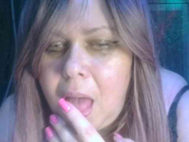 CharleeKendall webcam