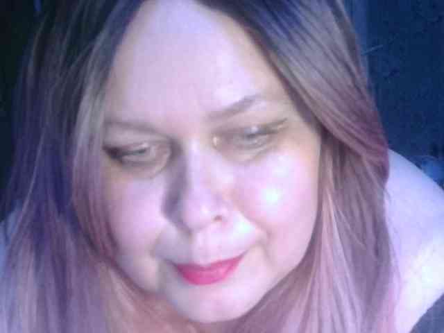 CharleeKendall webcam
