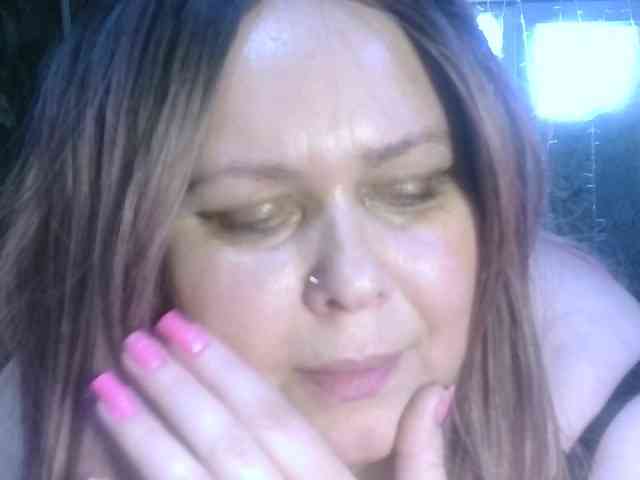 CharleeKendall webcam