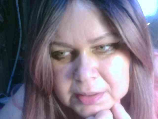 CharleeKendall webcam