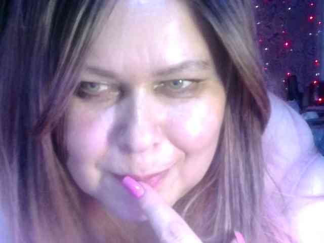 CharleeKendall webcam