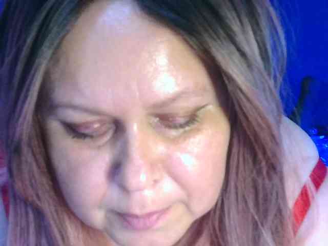 CharleeKendall webcam