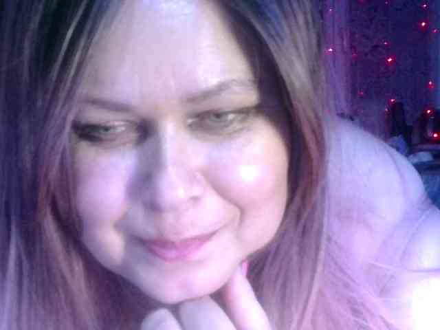 CharleeKendall webcam