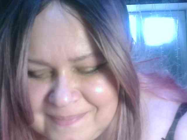 CharleeKendall webcam