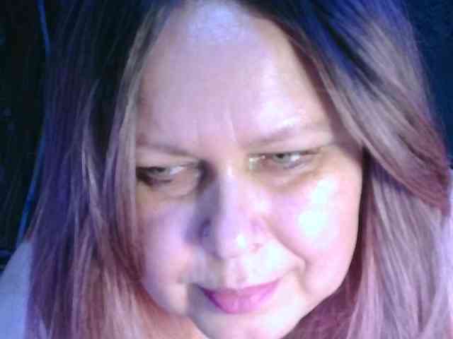 CharleeKendall Live Webcam on BongaCams