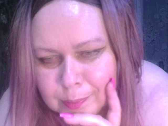 CharleeKendall webcam