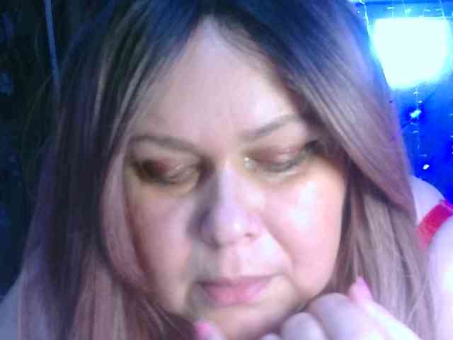 CharleeKendall webcam