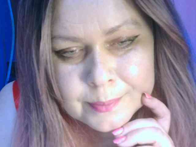 CharleeKendall webcam