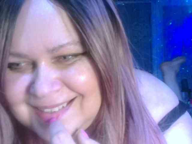 CharleeKendall webcam