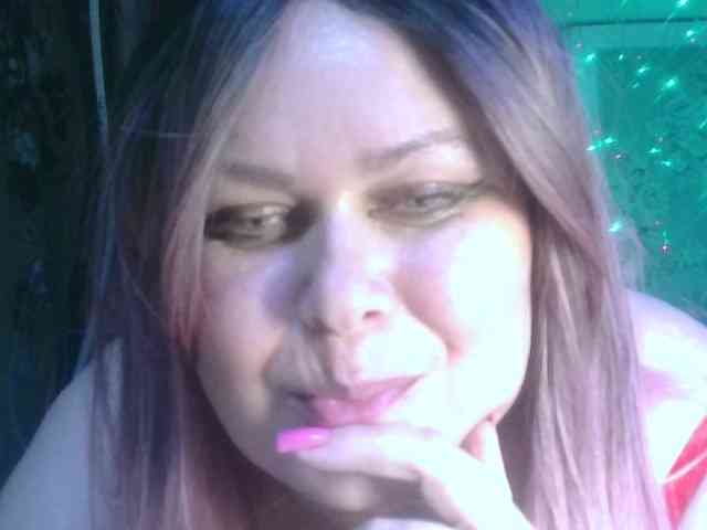 CharleeKendall webcam