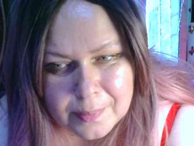 CharleeKendall webcam