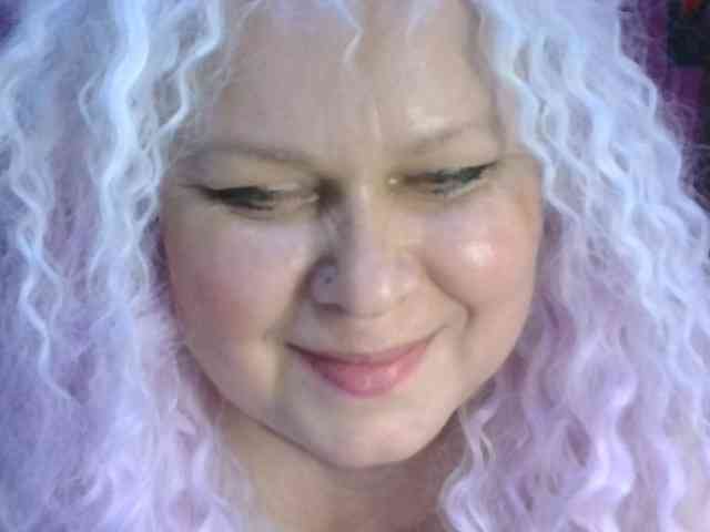 CharleeKendall webcam