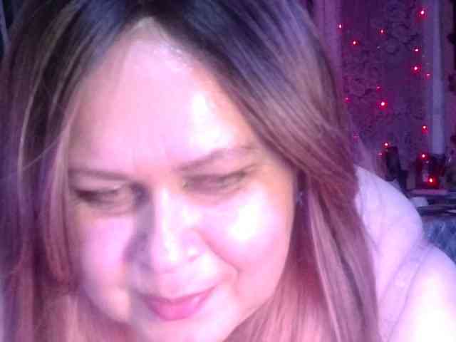 CharleeKendall webcam