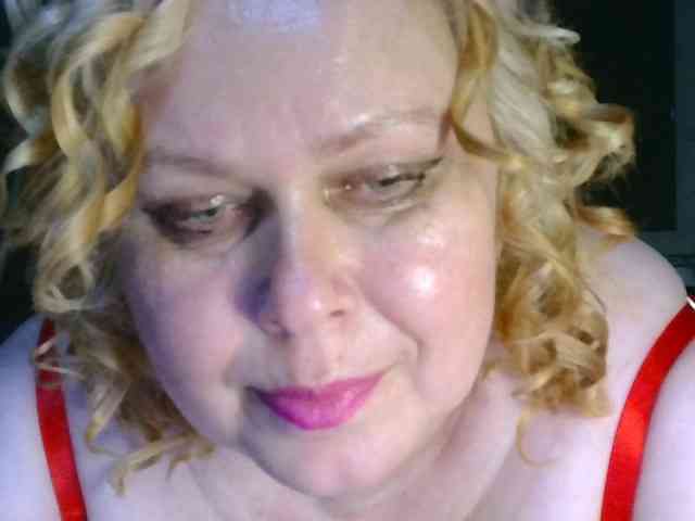 CharleeKendall webcam