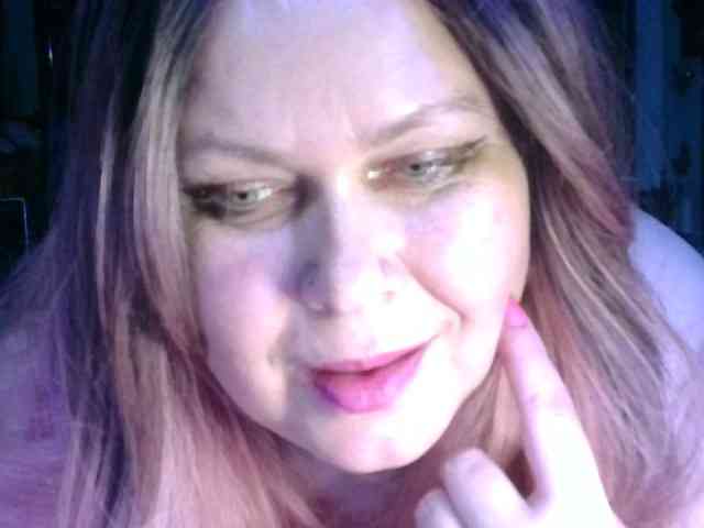 CharleeKendall webcam