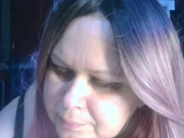 CharleeKendall webcam