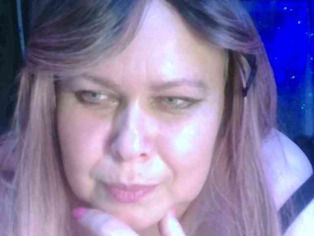 CharleeKendall webcam