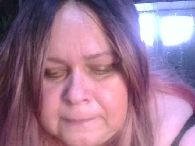 CharleeKendall webcam