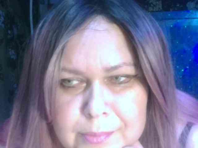 CharleeKendall webcam