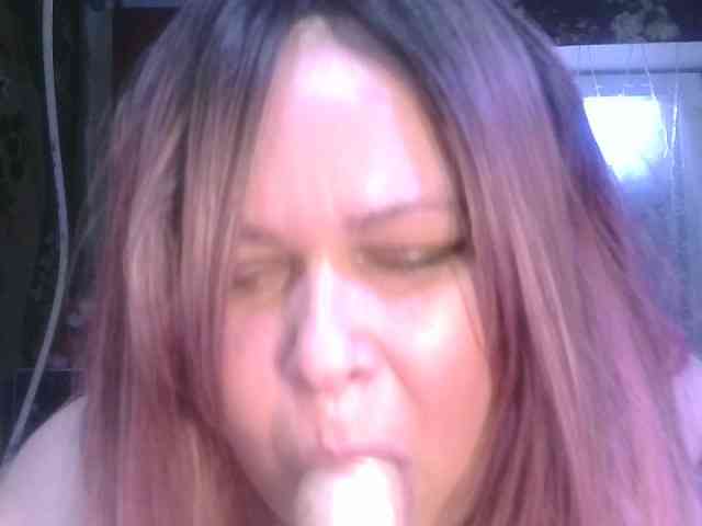 CharleeKendall webcam