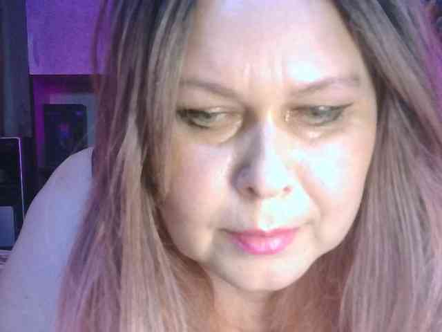 CharleeKendall Live Webcam on BongaCams