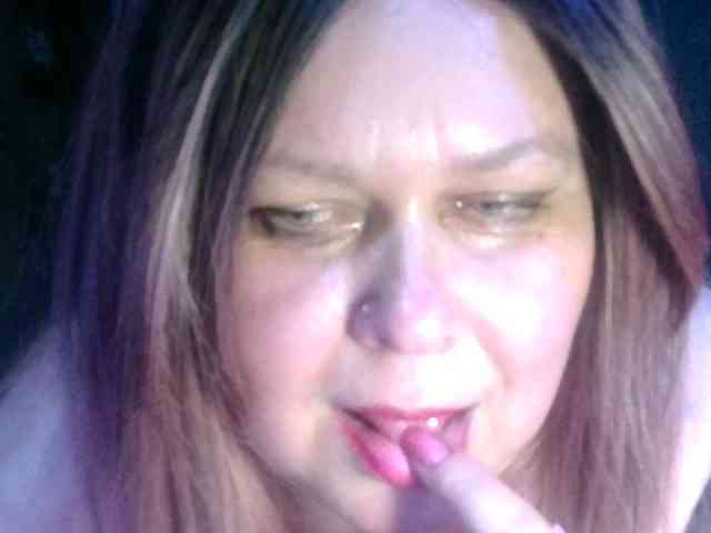 CharleeKendall webcam