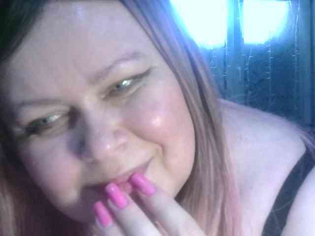 CharleeKendall webcam